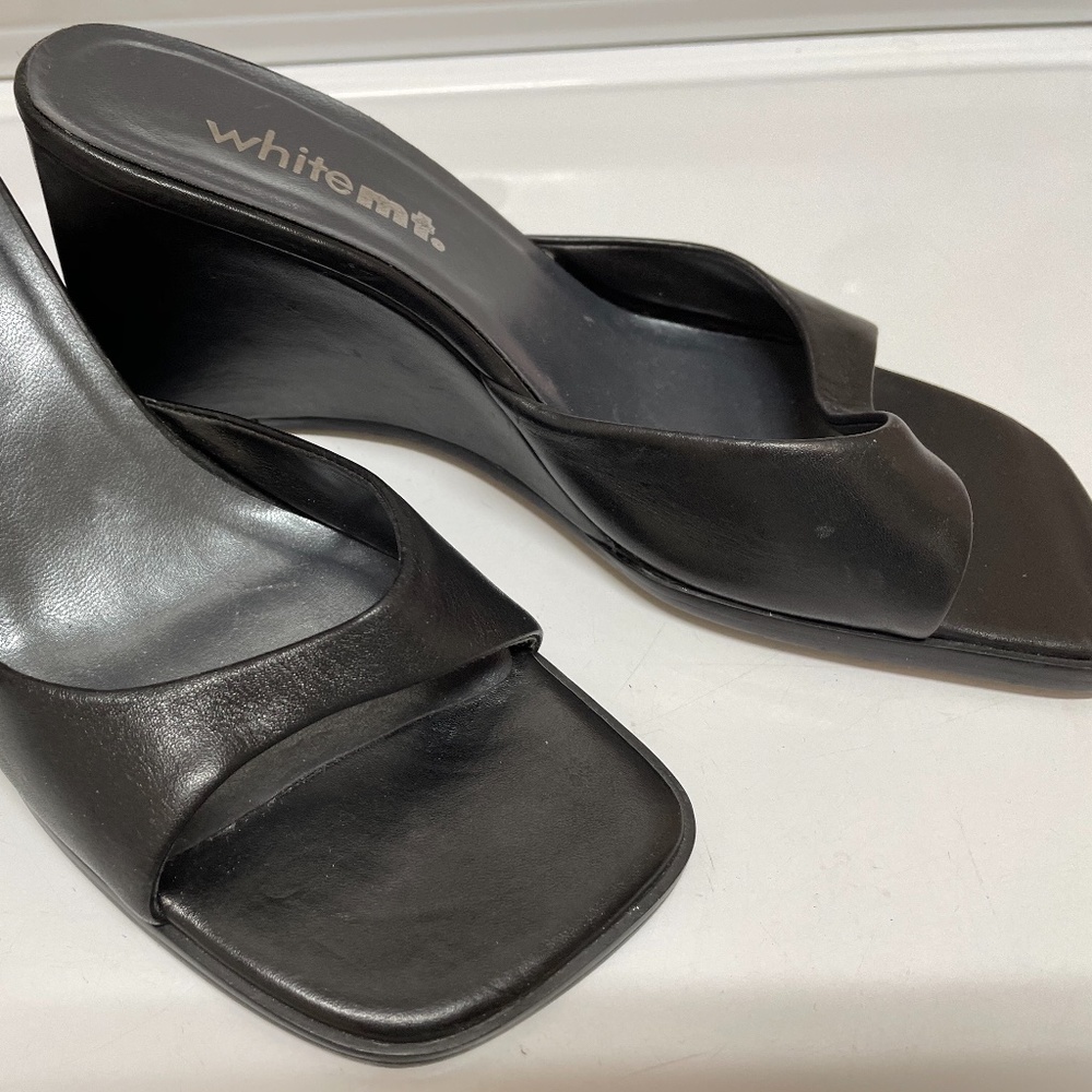 White Mountain black leather square front wedge size 7